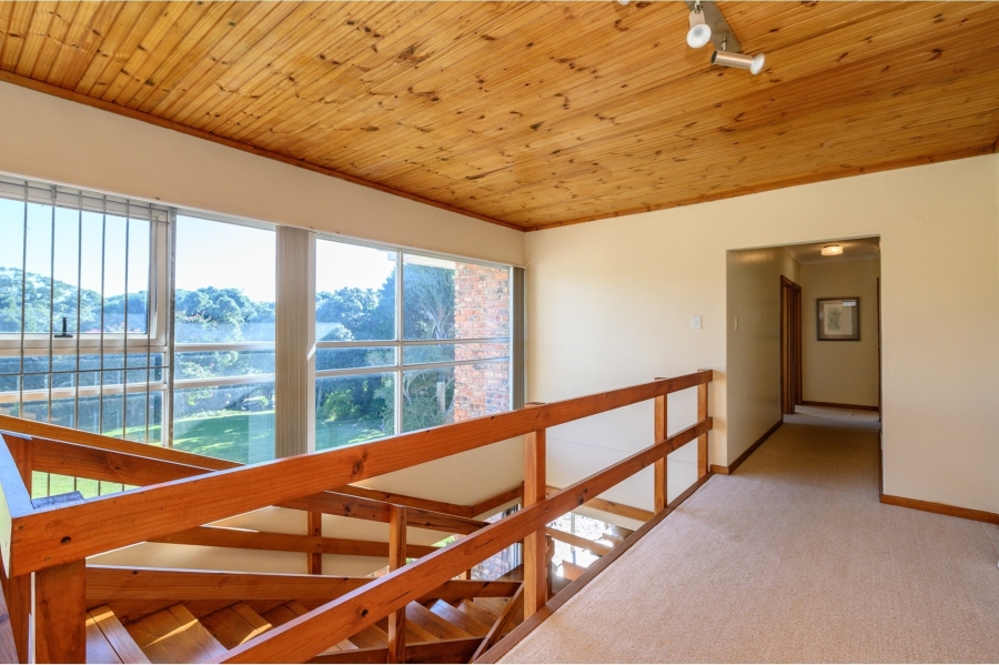 4 Bedroom Property for Sale in Walmer Heights Eastern Cape
